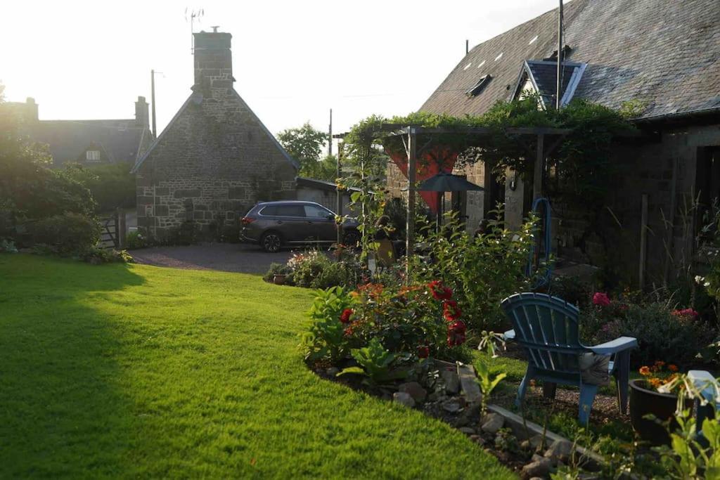 Le Petit Fleur - The Little Flower, Cosy Cottage Saint-Michel-de-Montjoie Extérieur photo
